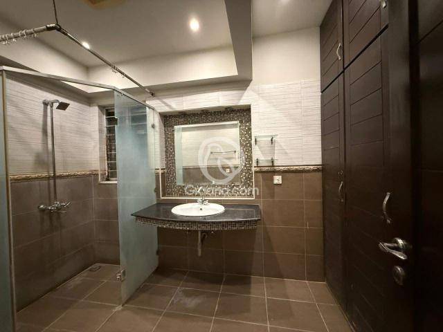 1 Kanal House for Sale