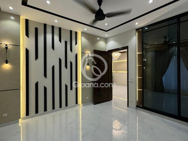 1 Kanal House for Sale