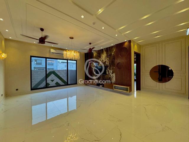 1 Kanal House for Sale