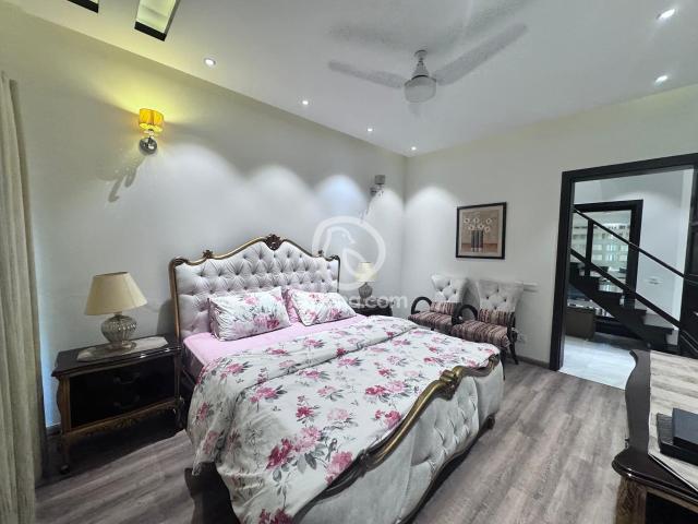 1 Kanal House for Sale