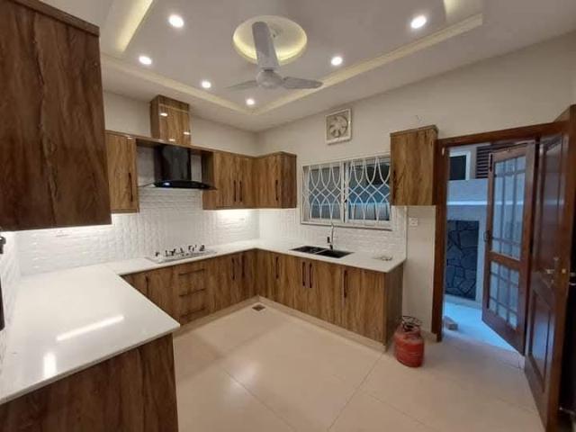1 Kanal House for Sale