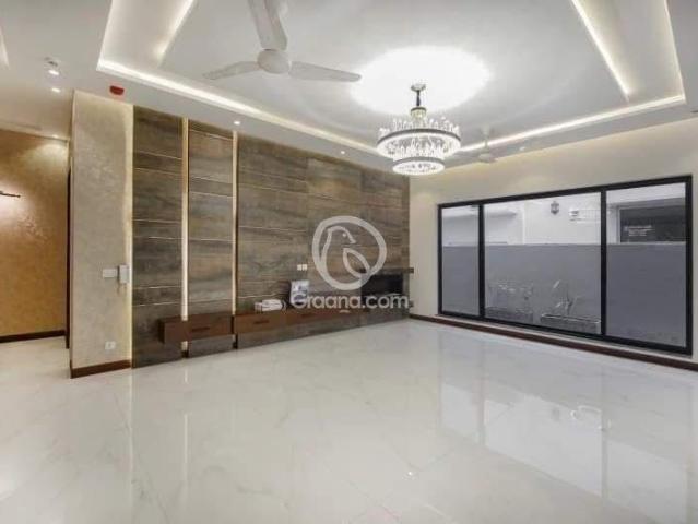 1 Kanal House for Sale