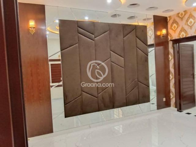 1 Kanal House for Sale