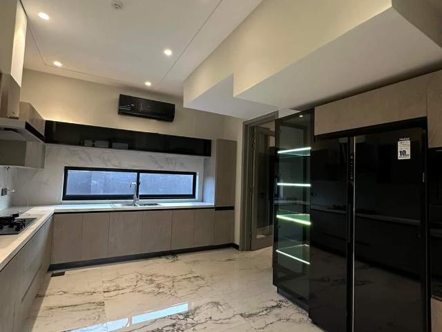 1 Kanal House for Sale
