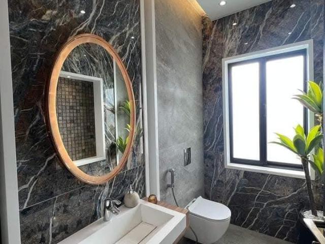 1 Kanal House for Sale