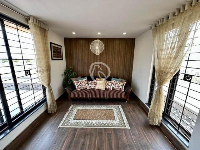 1 Kanal House for Sale