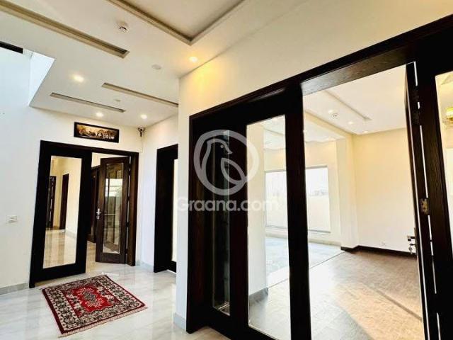 1 Kanal House for Sale