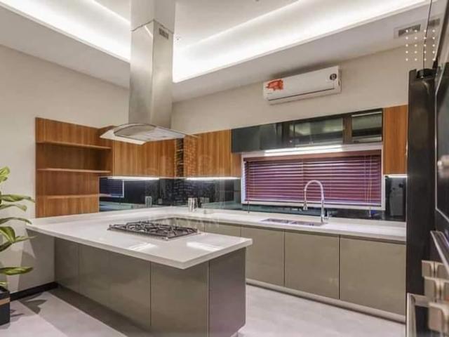 1 Kanal House for Sale