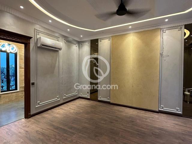 1 Kanal House for Sale