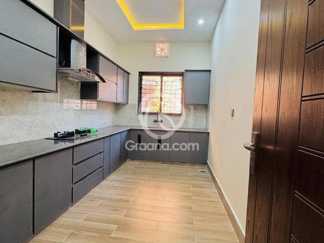 1 Kanal House for Sale