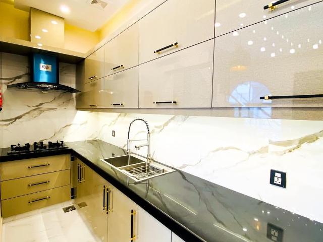 1 Kanal House for Sale