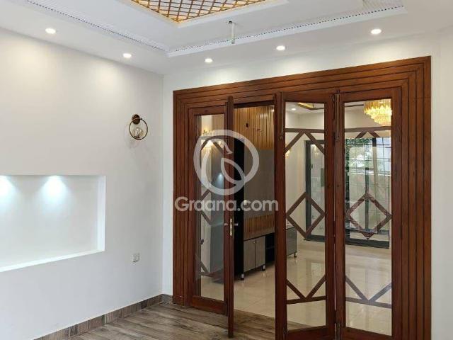 1 Kanal House for Sale