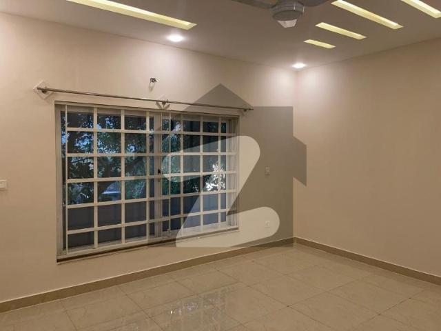 1 Kanal Corner 50 Feet Road Designer House Is Available For sale In Top City 1
