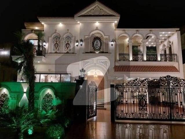 1 Kanal House Is Available In Izmir Town