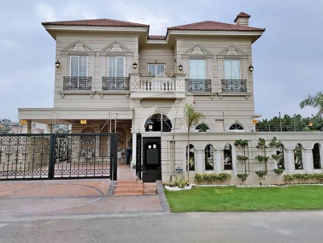 1 Kanal House Spanish Full Luxury Design Hot Location Available For Rent In DHA Phase 6