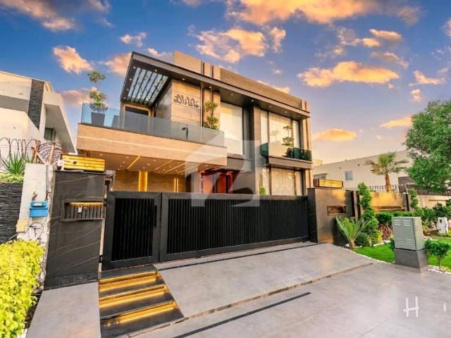 1 Kanal House Top Quality Build Luxurious Beautiful Modern Design Villa With Basement For Sale In DHA Lahore Phase 7 Prime Location Near To Raya