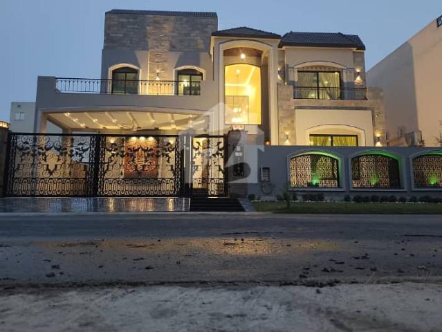 1 kanal house with basement for sale in lake city