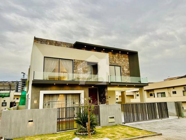 1 Kanal House With Premium Drawing Room With Imported Furniture