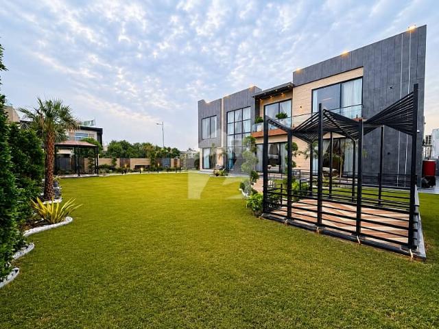 1 Kanal House +1 Kanal Lawn Top Quality Build Luxurious Beautiful Modern Design Villa Full Furnished With Basement For Sale In DHA Lahore Phase 7 Prime Location