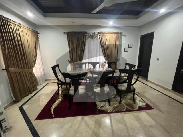 1 kanal House 50x90 e 11/4 npf Double Story WIth Basement E 11/4