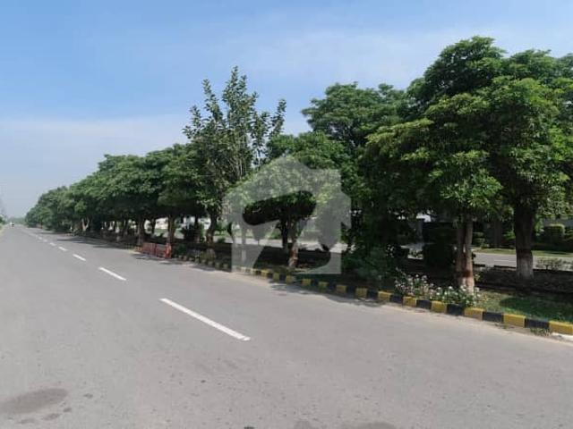 1 kanal ideal location plot for sale in awt phase 2
