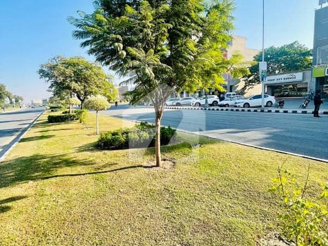1 Kanal Investment Plot In Lake City M2 | Prime Block | Best Buy