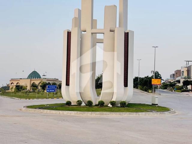 1 Kanal Investors Price Plot For Sale In Sec A In DHA Phase 5 Islamabad > Direct Deal With Owner