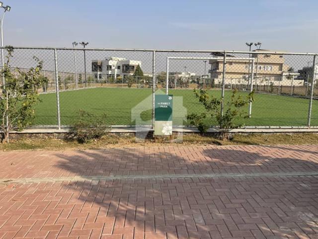 1 kanal Investors Price Plot For Sale In Sec H In DHA Phase 5 Islamabad > Direct Deal With owner