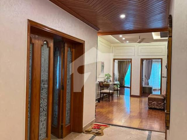 1 Kanal Lush Condition Modern House For Sale