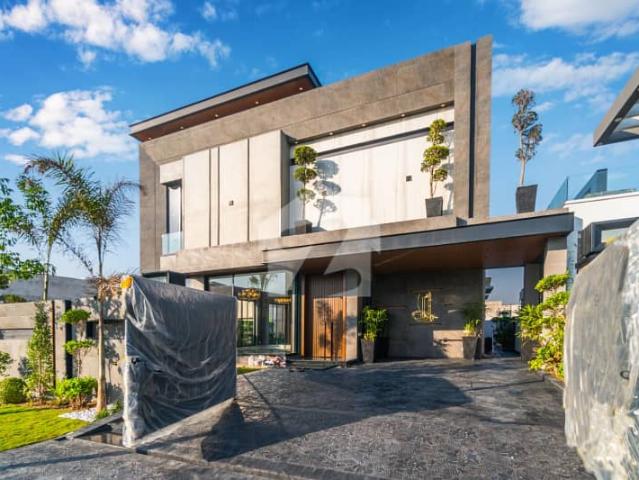 1 Kanal Luxury Bungalow With Basement For Sale At Super Hot Location Near Defence Raya