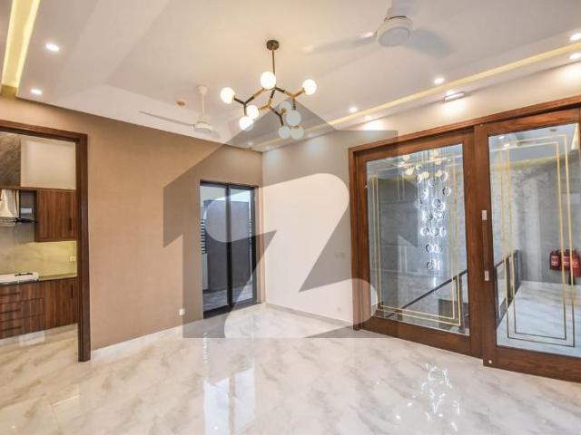 1 Kanal Luxury Full House For Rent DHA Defence Phase 2