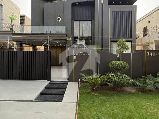 1 Kanal Luxury House Available For Rent