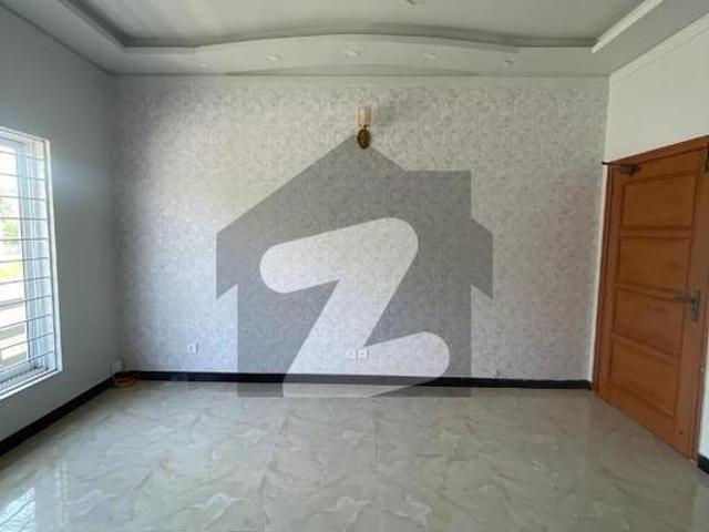 1 Kanal Luxury House Available for Rent Top City 1
