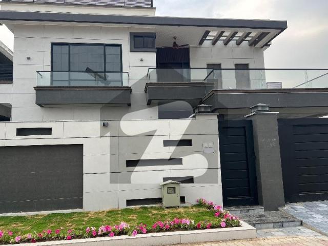 1 Kanal Luxury House Available For Sale In Sector B DHA Phase 1 Sector B