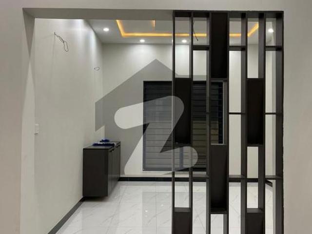 1 kanal luxury house available for sale wapda city