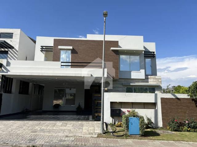 1 Kanal Luxury House For Sale