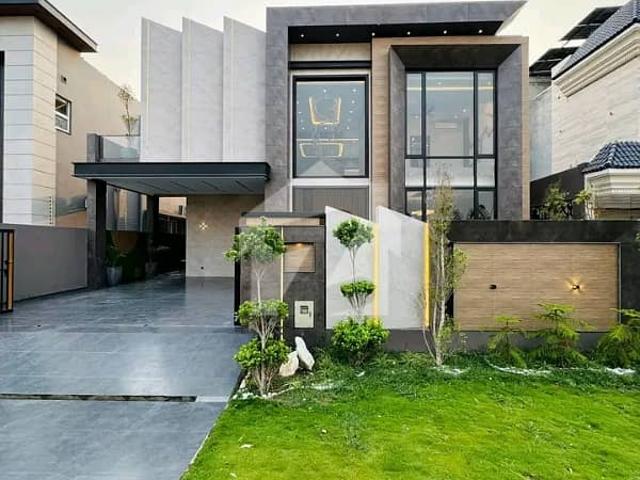 1 Kanal Luxury House Is Available For Sale In Bahria Town Lahore
