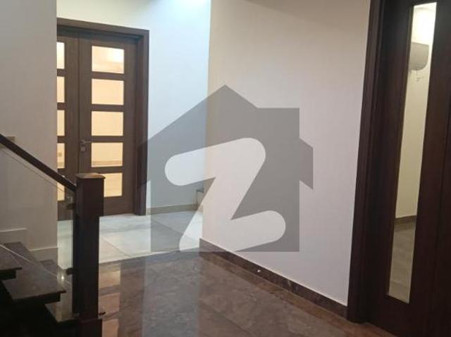 1 kanal luxury house near to park available for sale wapda city block g