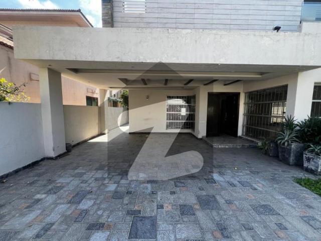 1 Kanal Luxury Modern Design House For Rent In DHA Phase 5 Lahore. DHA Phase 5