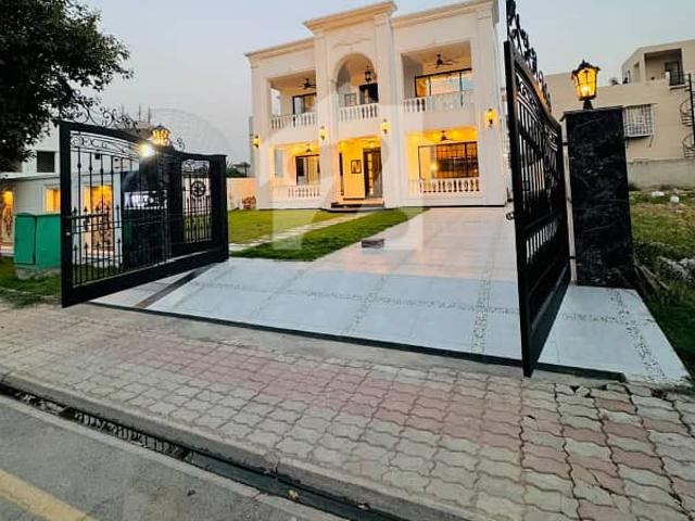 1 Kanal Luxury Modern House For Sale In Nishtar Block Sector E Bahria Town Lahore
