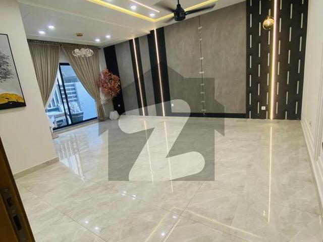 1 kanal luxury semi furnished house in Royal orchard Multan Royal Orchard