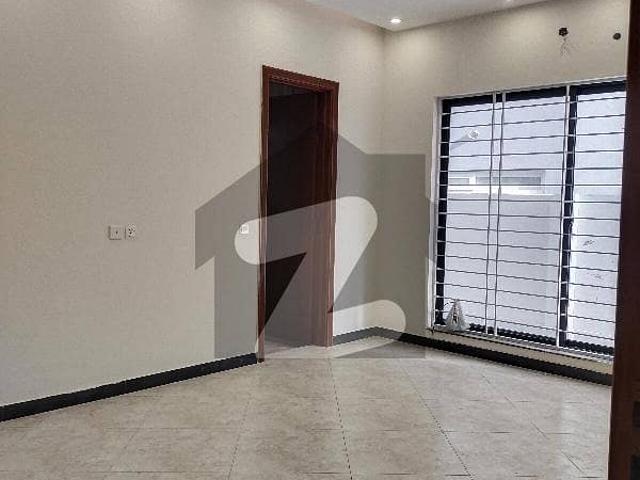 1 Kanal Like A Brand New House