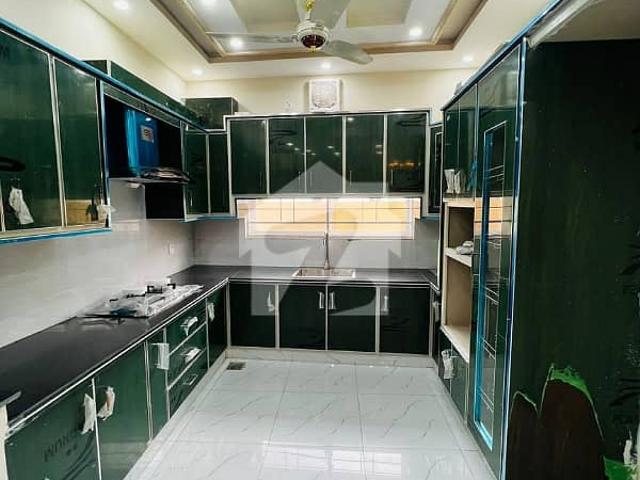 1 kanal like brand new luxury upper portion for rent in talha block bahria town lahore