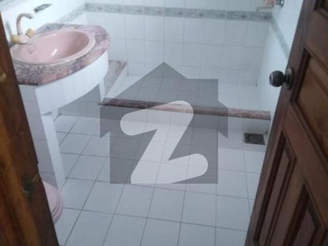 1 Kanal Liveable House For Sale Model Town Block K