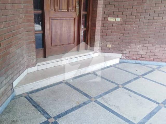 1 Kanal Liveable House For Sale