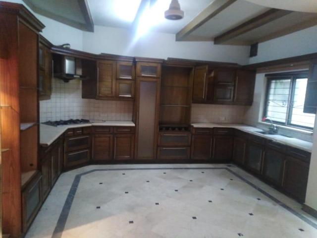 1 Kanal Lower portion for Rent