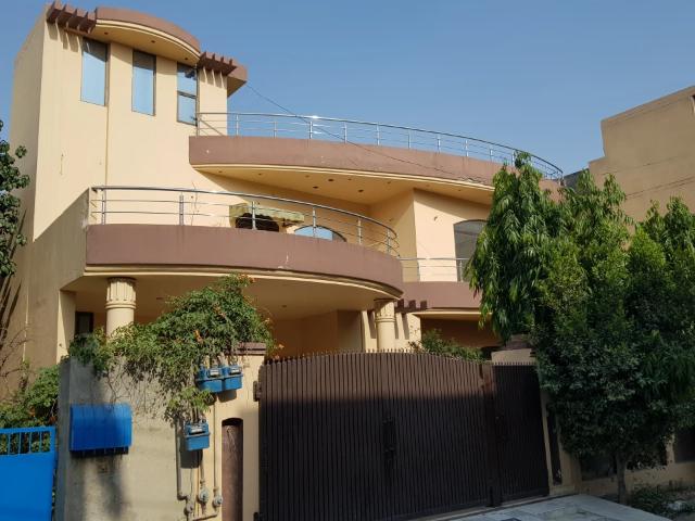 1 kanal lower Portion for rent Lahore Johar Town ID 69733