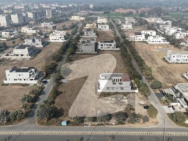 1 Kanal Pair Plots for Sale in DHA Phase 7 Block R | Prime Location & Amenities