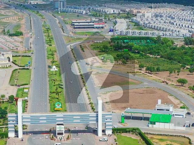 1 kanal plot available for sale on a good location