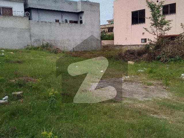 1 Kanal Plot Available For Sale In PGSHFS Adyala Road